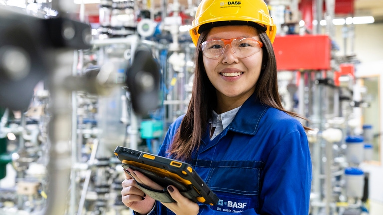 Ausbildung-studium-Kia-Kim-basf-2022-v01