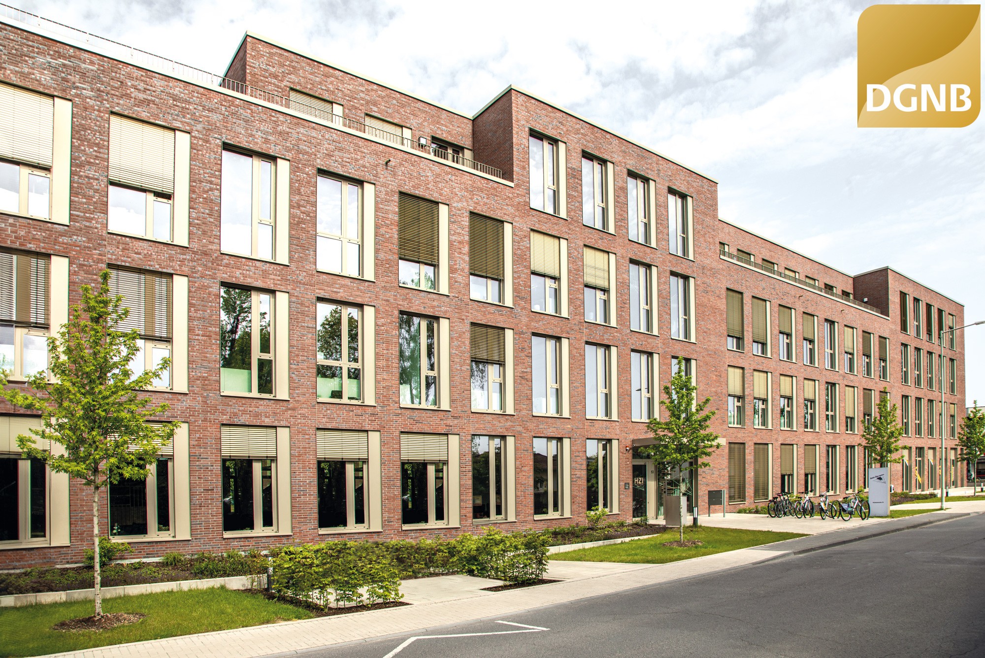 200000_BRANDIT_RENUM_V2_OFFICES_007_DGNB_Profilbild_talentefinder_Messen